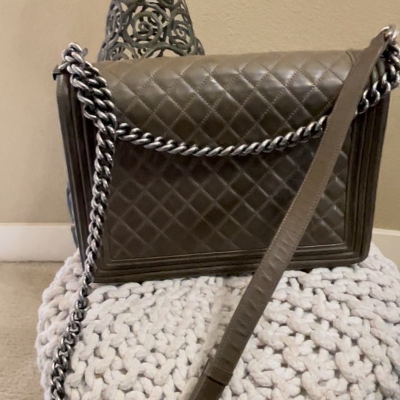 Jumbo Chanel “Le Boy” Khaki/ Ruthenium Handbag with FREE Chanel Bracelet - Picture 7 of 9